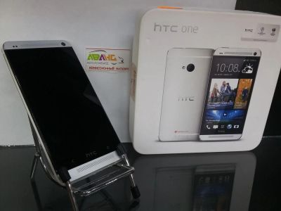 Лот: 8681919. Фото: 1. Смартфон HTC One M7 32Gb. Комплект... Смартфоны