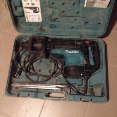 Лот: 14524863. Фото: 1. Перфоратор Makita HR 5210 C. Электроинструмент