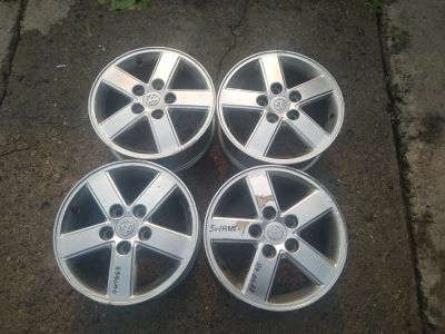 Лот: 14198660. Фото: 1. Литье Toyota (оригинальное) R15... Диски