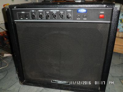 Лот: 8702755. Фото: 1. Гитарный комбоусилитель bass Amplifier... Аксессуары, комплектующие