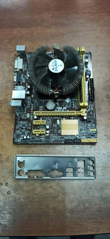 Лот: 21767912. Фото: 1. Мат. плата Asus H81M-K + процессор... Материнские платы