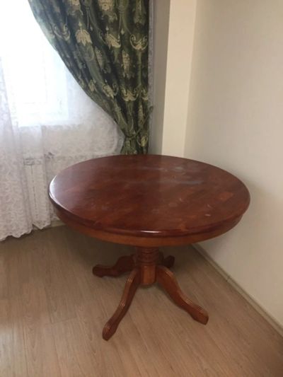 Лот: 14235598. Фото: 1. Стол круглый из дерева. Столы, стулья, обеденные группы