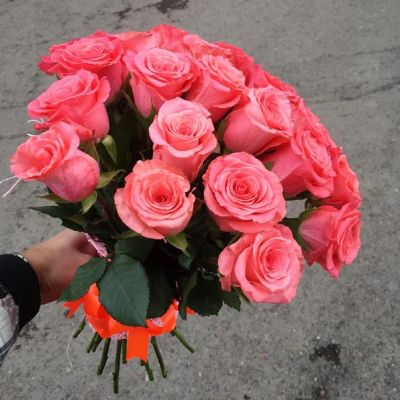 Лот: 6367688. Фото: 1. Букет из 25 коралловых роз ! Сорт... Свежие цветы