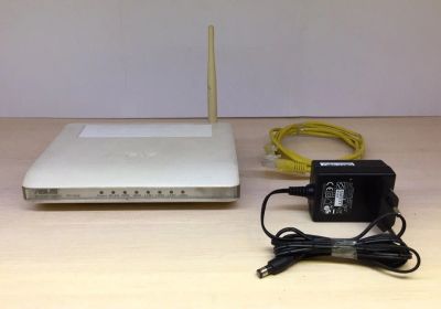 Лот: 13403013. Фото: 1. Маршрутизатор ASUS RT-G32. В комплекте... Маршрутизаторы (роутеры)