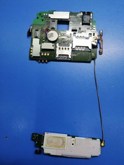 Лот: 12829549. Фото: 1. Fly IQ4404 плата рабочая. Микросхемы и платы