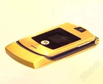 Лот: 2217866. Фото: 1. MOTOROLA RAZR V3 gold. Кнопочные мобильные телефоны