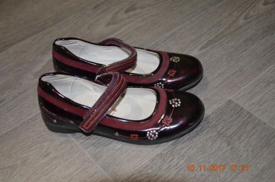 Лот: 11288571. Фото: 1. Туфли Biki бордо лак 20см стелька. Туфли