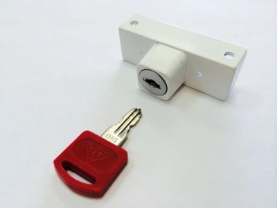Лот: 7903704. Фото: 1. Детский замок на окна BSL. Замки