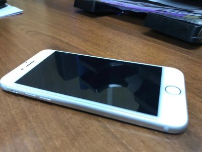Лот: 19666378. Фото: 1. Смартфон Apple iPhone 7 32 ГБ... Смартфоны