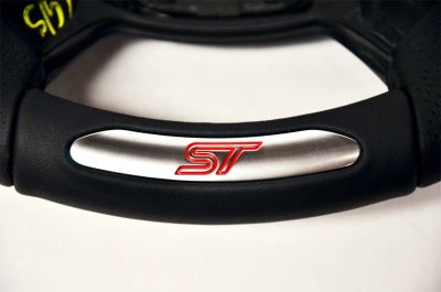 Лот: 3019978. Фото: 1. Новый оригинальный руль Ford Focus... Салон