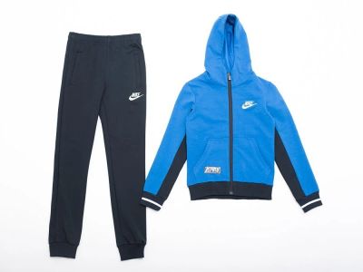 Лот: 16010350. Фото: 1. Спортивный костюм Nike (15922). Спортивная одежда