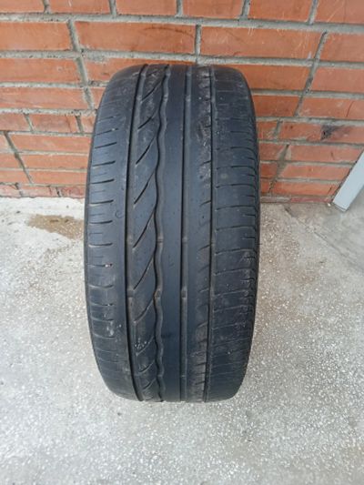 Лот: 19123357. Фото: 1. Bridgestone 245/45R18 turanza... Шины