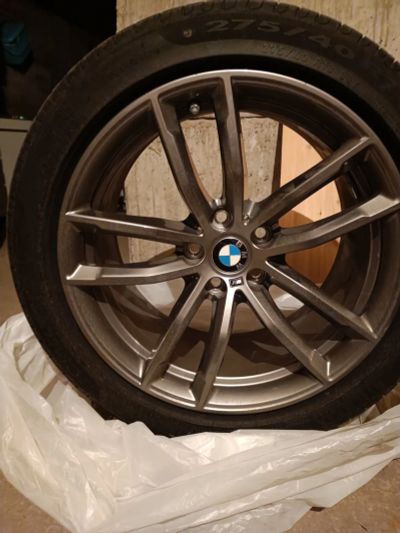 Лот: 19004126. Фото: 1. Шины на дисках BMW разноширокие. Шины на дисках