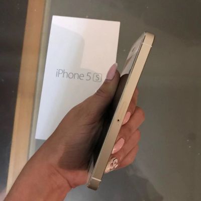 Лот: 10396055. Фото: 1. iPhone 5s 16gb торг. Смартфоны
