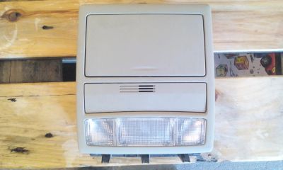 Лот: 7596836. Фото: 1. Плафон Toyota Mark2. Салон