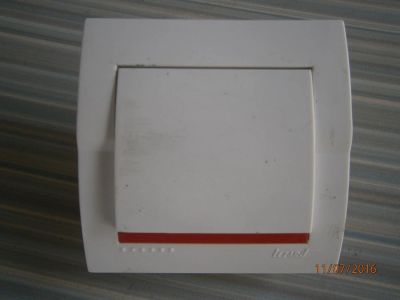 Лот: 7837541. Фото: 1. Выключатель. Другое освещение