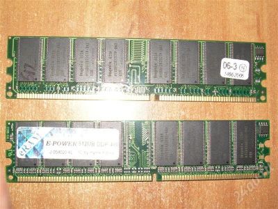 Лот: 244971. Фото: 1. Память Hynix 1 GB DDR PC3200... Оперативная память