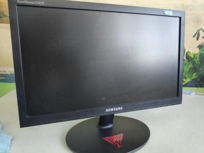Лот: 17354347. Фото: 1. Монитор Samsung e1920n. ЖК-мониторы