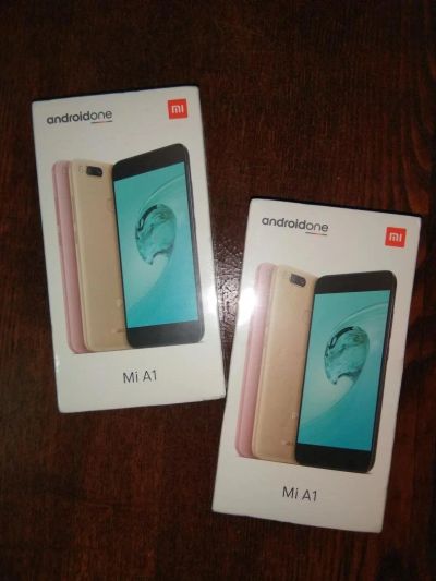 Лот: 10773499. Фото: 1. Xiaomi mi A1 4/64 black/gold. Смартфоны