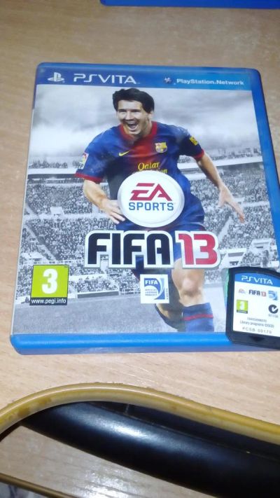 Лот: 7743221. Фото: 1. игра Fifa 13 для ps vita. Игры для консолей