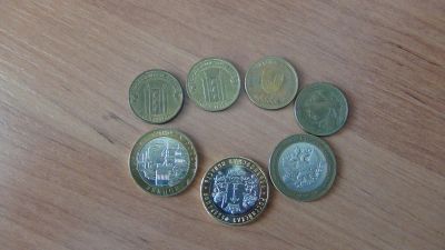 Лот: 17322001. Фото: 1. набор 10 рублевок 7 шт одним лотом. Наборы монет