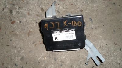 Лот: 3013795. Фото: 1. mark2 gx100 блок abs chaser cresta. Другое (автозапчасти)