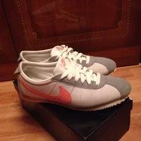 Лот: 6233782. Фото: 1. Кроссовки Nike. Кеды, кроссовки, слипоны