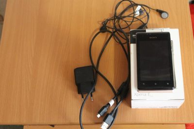 Лот: 3905102. Фото: 1. Sony C1605 Xperia E dual, цвет... Смартфоны