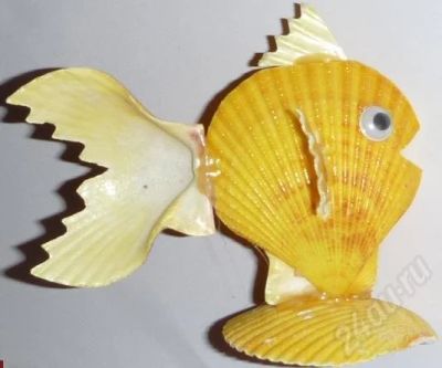 Лот: 537152. Фото: 1. Рыбка из цветного гребешка. Ракушки... Другое (сувениры, подарки)