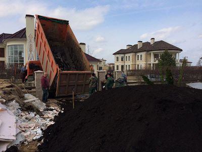 Лот: 11631200. Фото: 1. Чернозем 10 м3 плодородный. Песок, гравий, инертные материалы