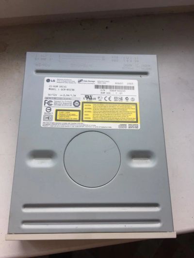 Лот: 9832316. Фото: 1. Дисковод CD-ROM LG GCR-8523B. Приводы CD, DVD, BR, FDD