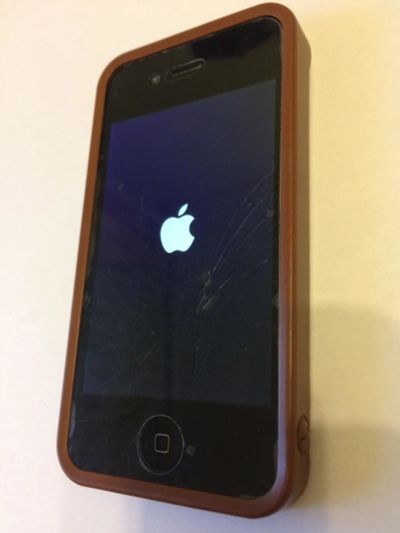 Лот: 10564322. Фото: 1. iPhone 4. Смартфоны