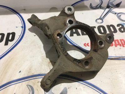 Лот: 21719680. Фото: 1. поворотный кулак toyota Auris... Двигатель и элементы двигателя
