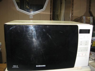 Лот: 10418993. Фото: 1. Микроволновая печь Samsung МW... Микроволновки, мини-печи