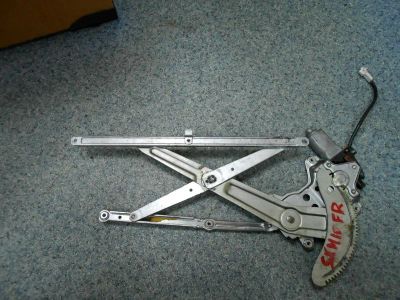 Лот: 20895532. Фото: 1. Стеклоподъемник Toyota Ipsum SXM10G... Кузов