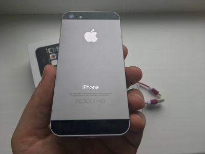 Лот: 11750246. Фото: 1. Apple iPhone 5S 32GB Space Gray. Смартфоны