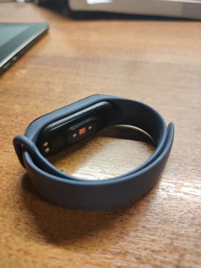 Лот: 25881255. Фото: 1. Часы miband 4. Смарт-часы, фитнес-браслеты, аксессуары
