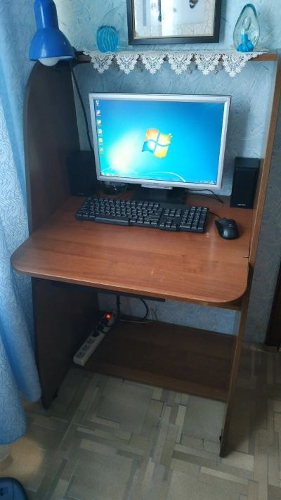 Лот: 16022526. Фото: 1. Компьютерный стол 1. Компьютерные и письменные столы