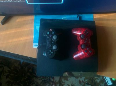 Лот: 11021824. Фото: 1. Ps3 slim 320гб Rogero + 15 игр... Игровые приставки, консоли