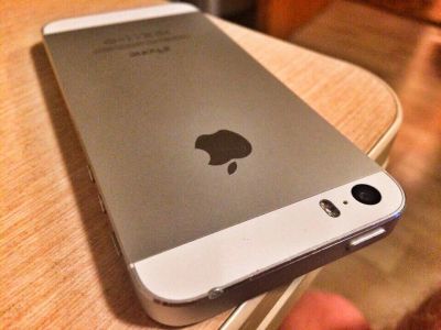 Лот: 10676814. Фото: 1. iPhone 5s Touch ID работает. Смартфоны