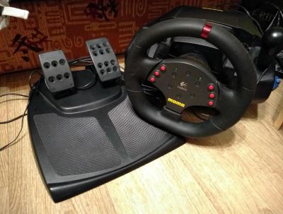 Лот: 10908349. Фото: 1. Игровой руль. Momo Racing. Рули, джойстики