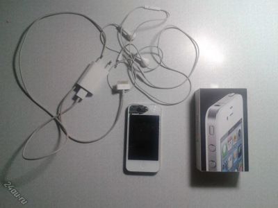 Лот: 5254195. Фото: 1. продажа/обмен iphone 4 8gb. Смартфоны