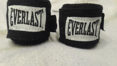 Лот: 7478318. Фото: 1. Продам Боксерские бинты "Everlast... Перчатки