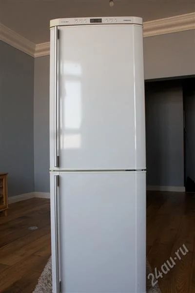 Лот: 1682405. Фото: 1. Холодильник Samsung. Холодильники, морозильные камеры