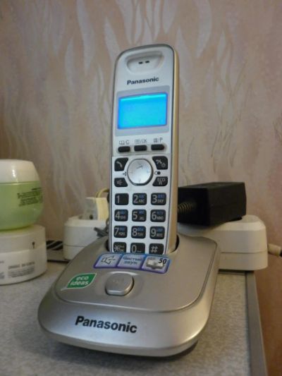Лот: 4920166. Фото: 1. Радиотелефон Panasonic KX-TG2511... DECT и радиотелефоны