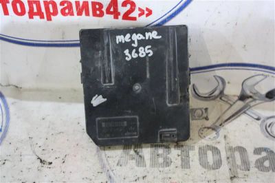 Лот: 21718302. Фото: 1. блок предохранителей, реле под... Двигатель и элементы двигателя