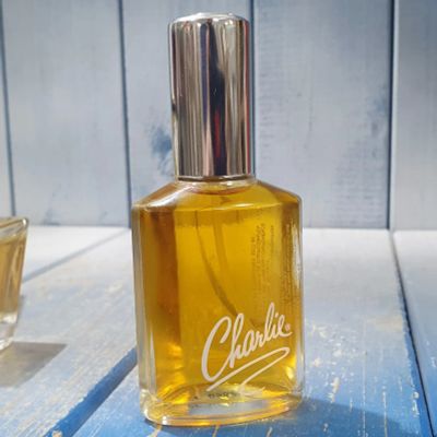 Лот: 20498377. Фото: 1. Парфюмерия из США Charlie Classic... Женская парфюмерия