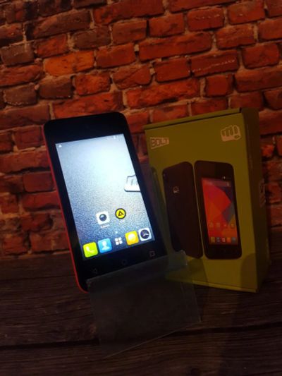 Лот: 11323321. Фото: 1. Телефон Micromax D303 комплект. Кнопочные мобильные телефоны