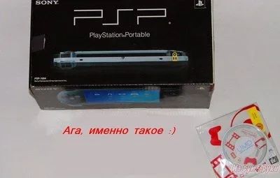 Лот: 107076. Фото: 1. Коробка от PSP Fat чёрная с одним... Игровые приставки, консоли