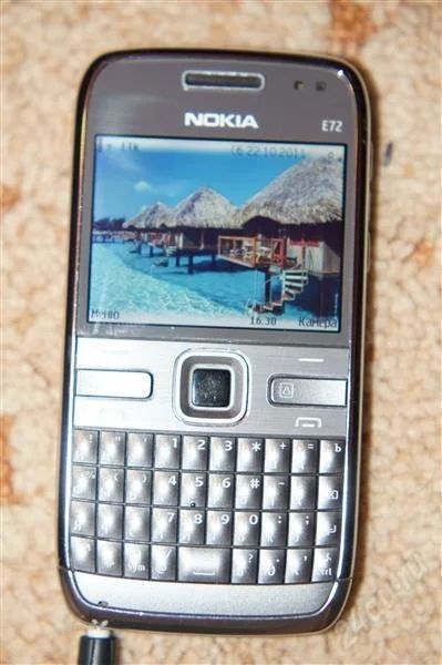 Лот: 867461. Фото: 1. Nokia E72 - 24 часа пол цены. Смартфоны